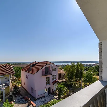 Apartman More * שיבניק
