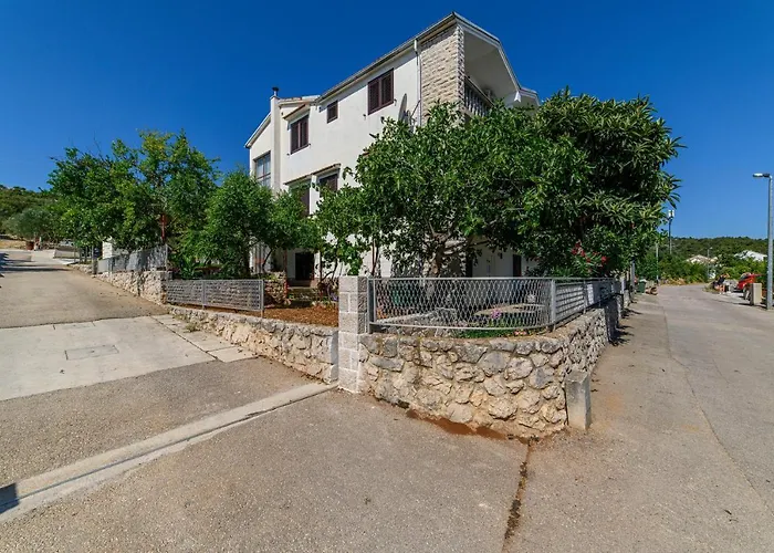 Apartman More شقة *