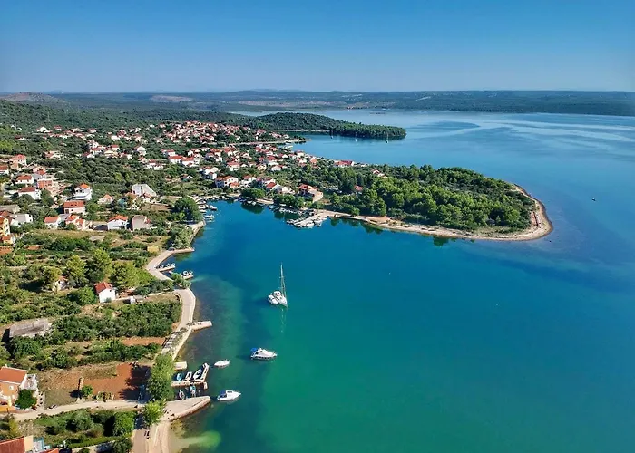 Apartman More شقة